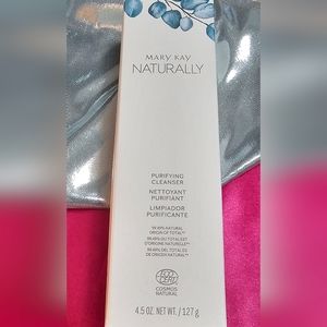 Mary Kay Naturally Purifying Cleanser